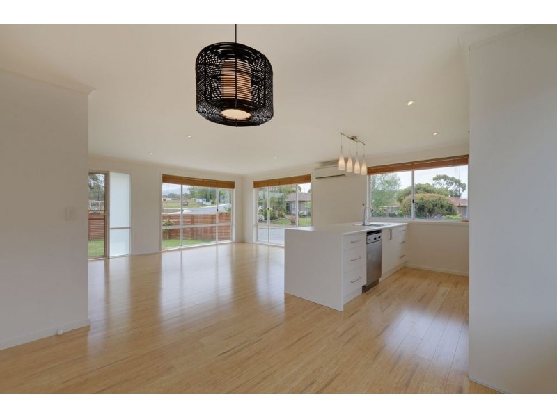 70 Woodlands Drive, Blackmans Bay TAS 7052