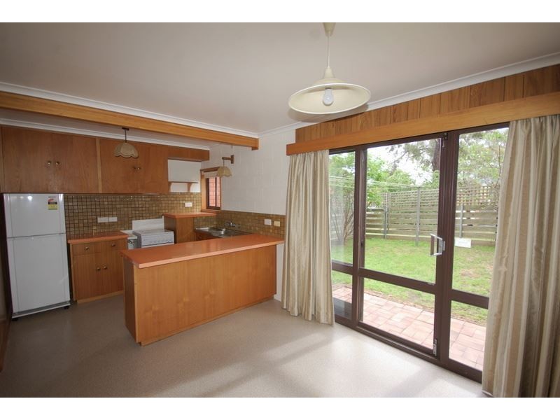 2/2 Clifford Court, Howrah TAS 7018