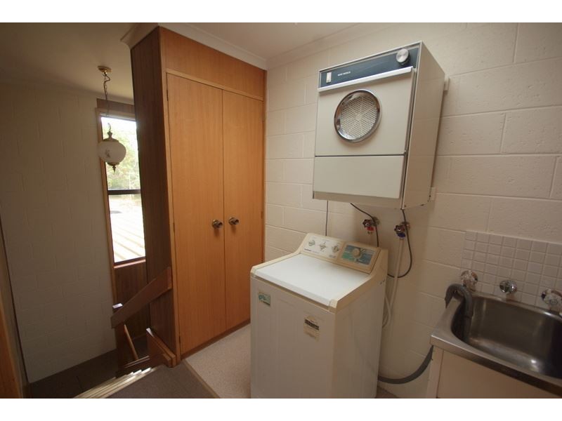 2/2 Clifford Court, Howrah TAS 7018