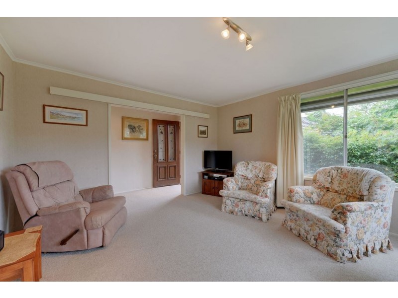 22 Manly Avenue, Lindisfarne TAS 7015