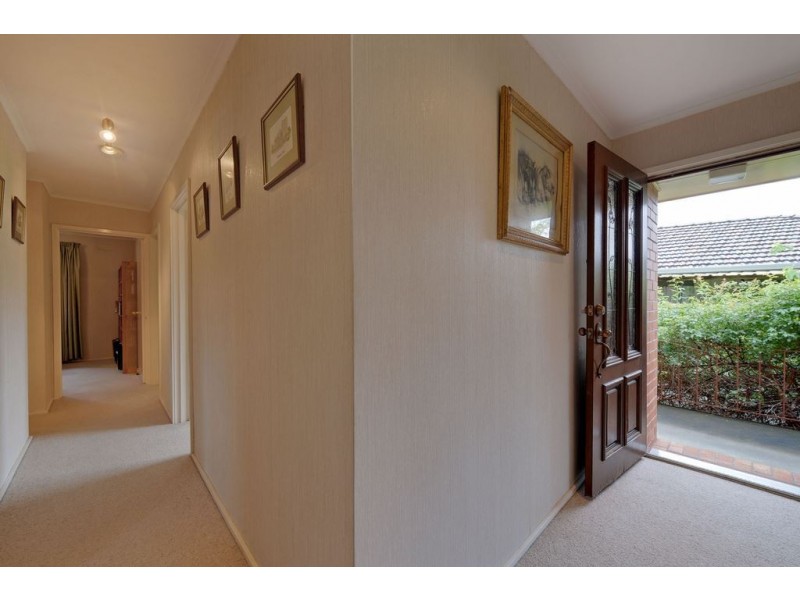 22 Manly Avenue, Lindisfarne TAS 7015