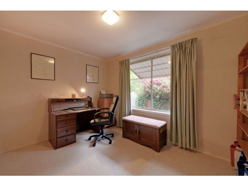 22 Manly Avenue, Lindisfarne TAS 7015