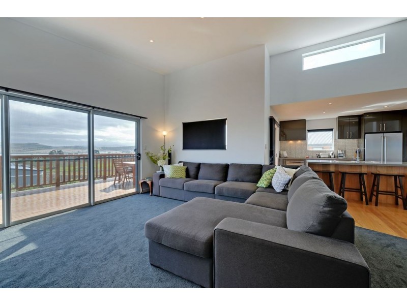 38 Millview Drive, Oakdowns TAS 7019