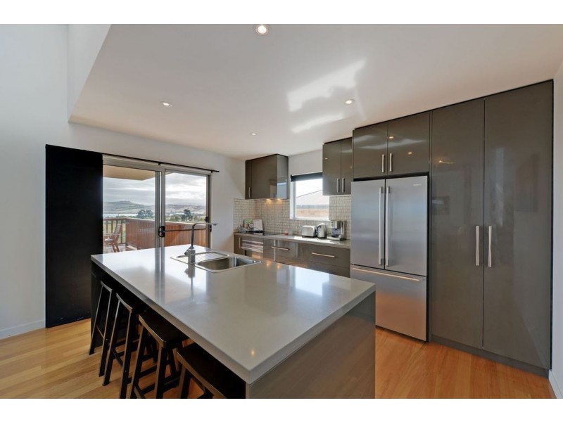 38 Millview Drive, Oakdowns TAS 7019
