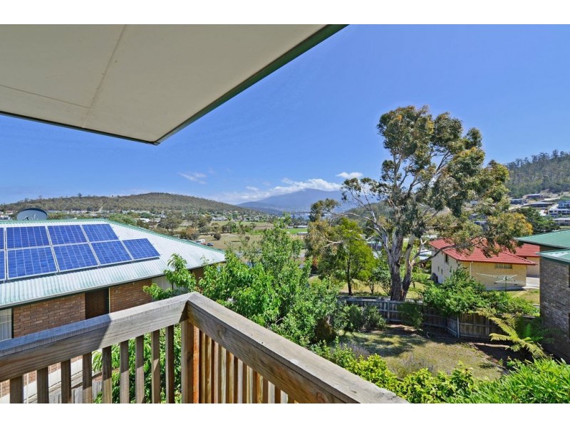 2/3 Llenroc Street, Geilston Bay TAS 7015