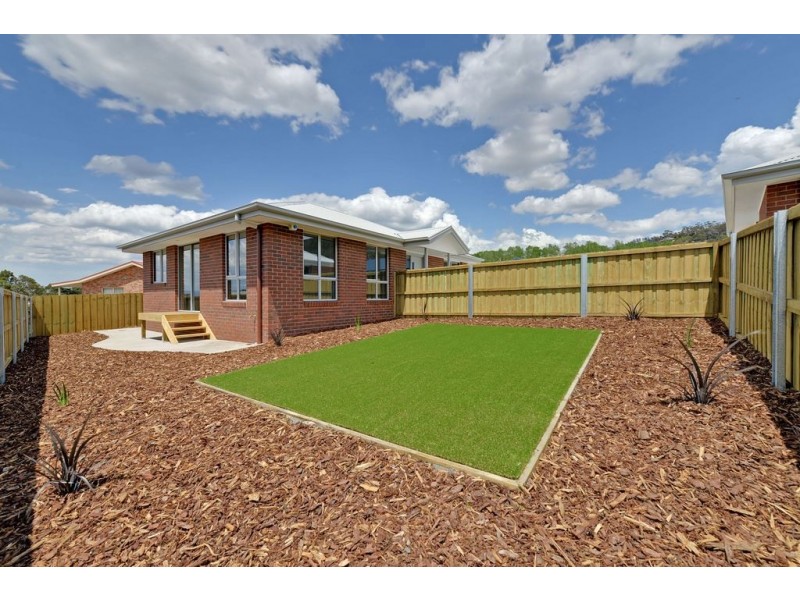 2/54 Camrise Drive, Cambridge TAS 7170