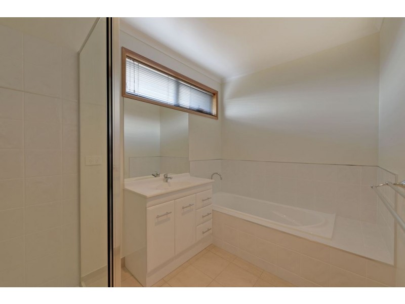 2/54 Camrise Drive, Cambridge TAS 7170