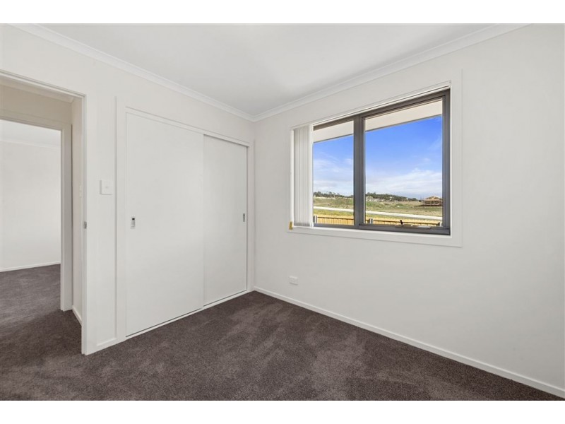 6 Ernest Road, Rokeby TAS 7019