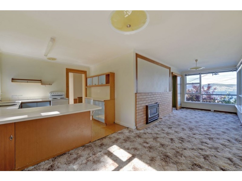 204 Carella Street, Howrah TAS 7018