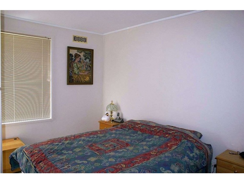 2 Coolangatta Street, Lindisfarne TAS 7015