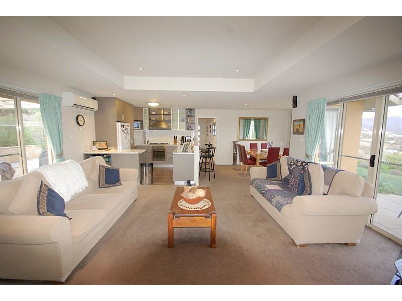 6 Sunnyview Place, Honeywood TAS 7017