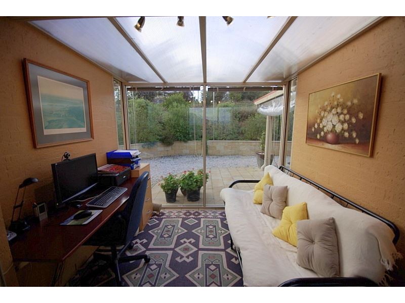 6 Sunnyview Place, Honeywood TAS 7017
