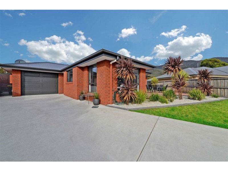 18 Travers Court, Claremont TAS 7011