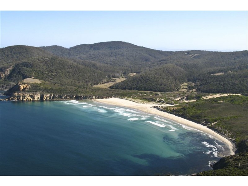 863 Roaring Beach Road, Nubeena TAS 7184