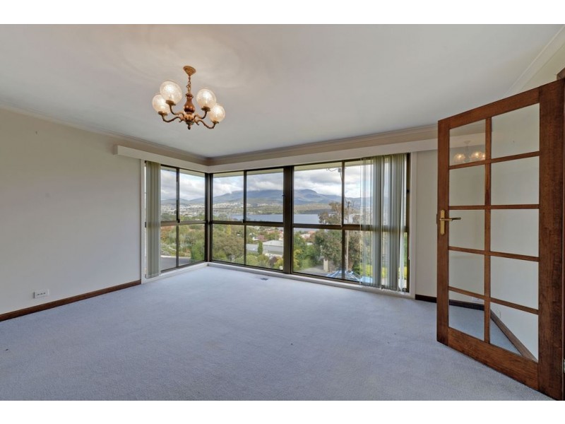 55 Cornwall Street, Rose Bay TAS 7015