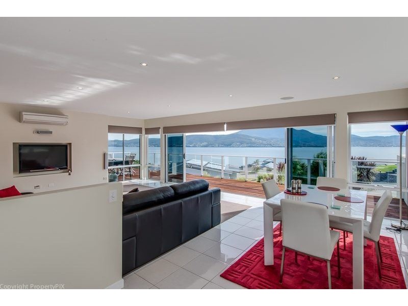 53 Spinnaker Crescent, Tranmere TAS 7018