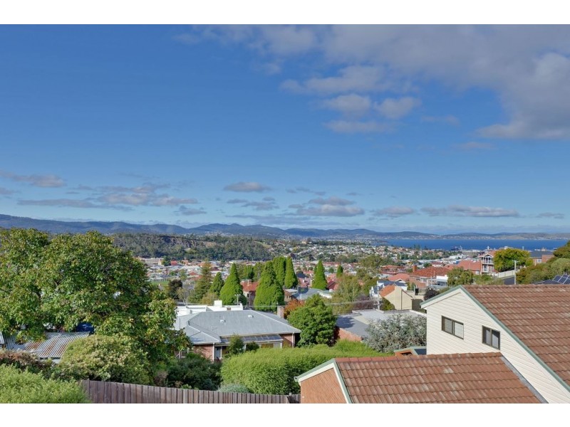 8 Rosina Court, Mount Stuart TAS 7000