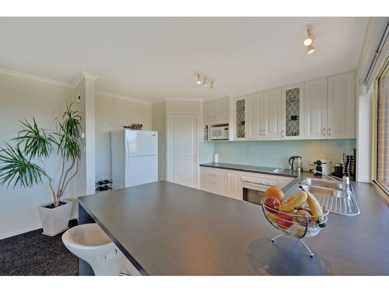8 Rosina Court, Mount Stuart TAS 7000
