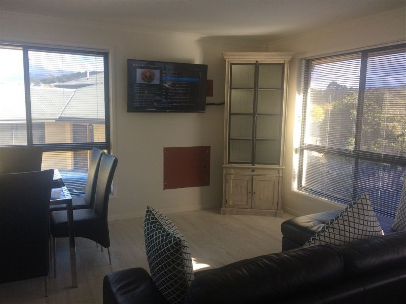 2/5 Pembroke Place, Bellerive TAS 7018