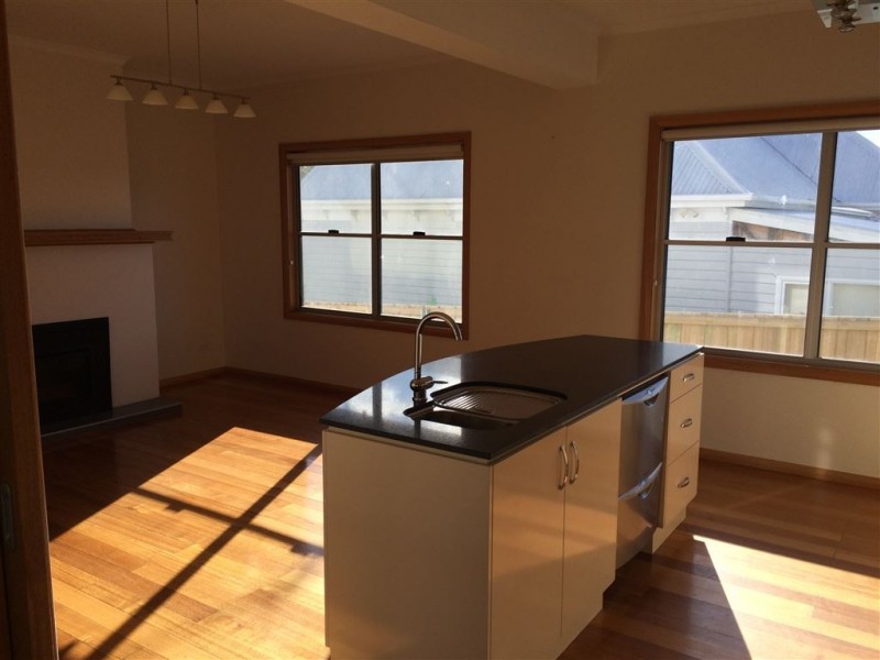 9 Forster Street, New Town TAS 7008