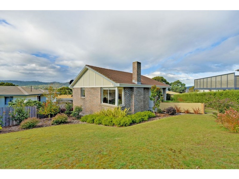 5 Sunray Court, Rokeby TAS 7019