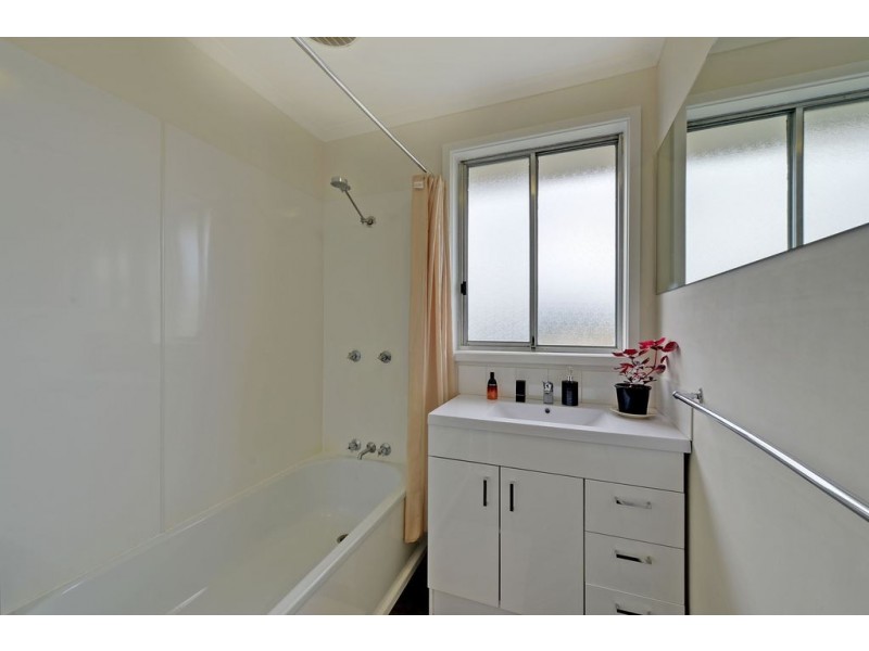 5 Sunray Court, Rokeby TAS 7019