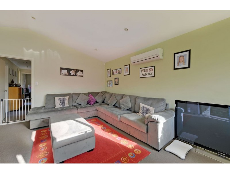 4 Clarence Crescent, Rokeby TAS 7019