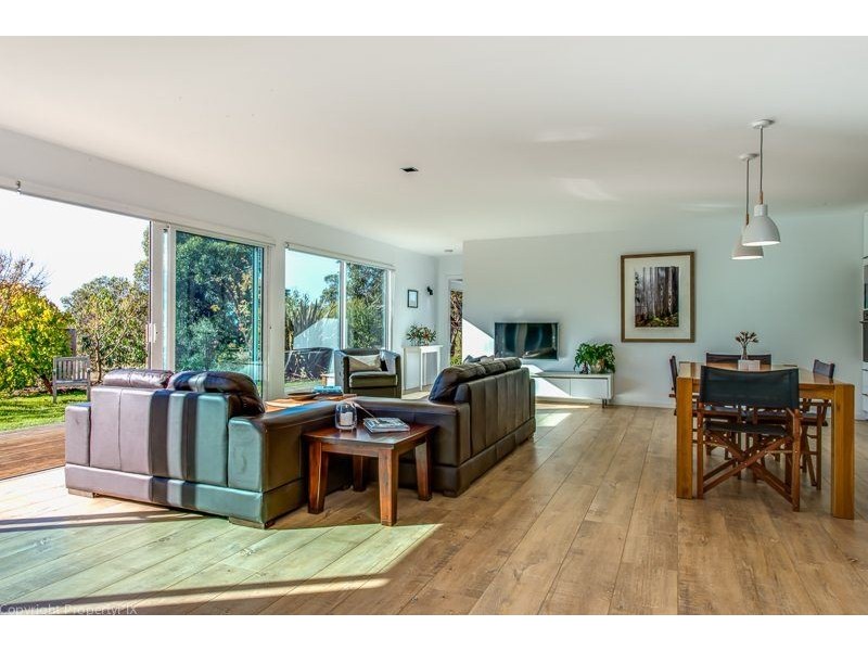 411 Clifton Beach Road, Clifton Beach TAS 7020