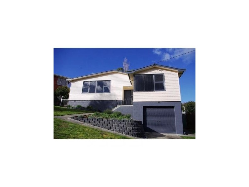 11 Barana Street, Mornington TAS 7018