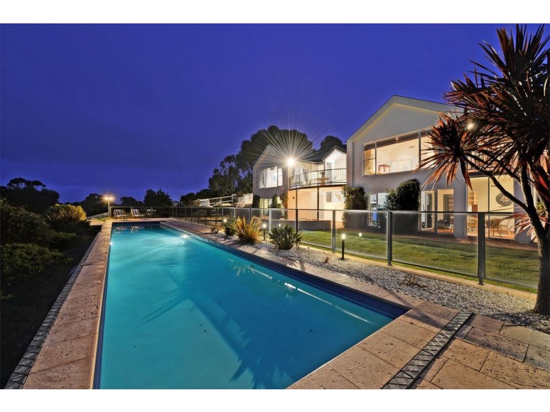 23 Kirra Road, Roches Beach TAS 7170
