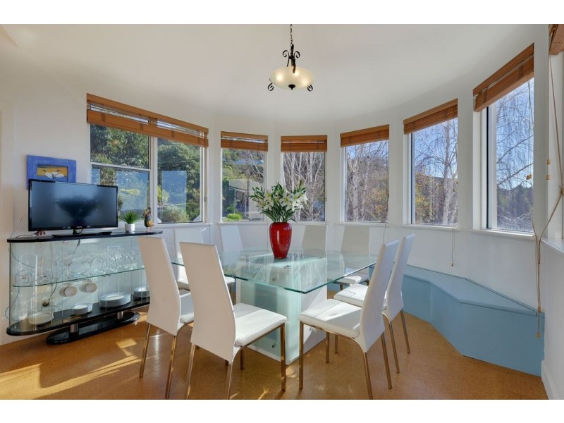 23 Kirra Road, Roches Beach TAS 7170