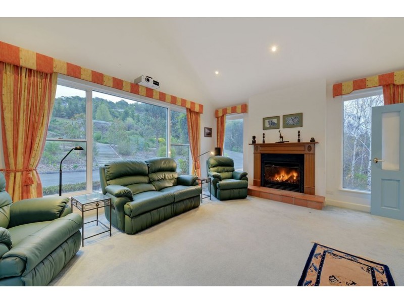 23 Kirra Road, Roches Beach TAS 7170
