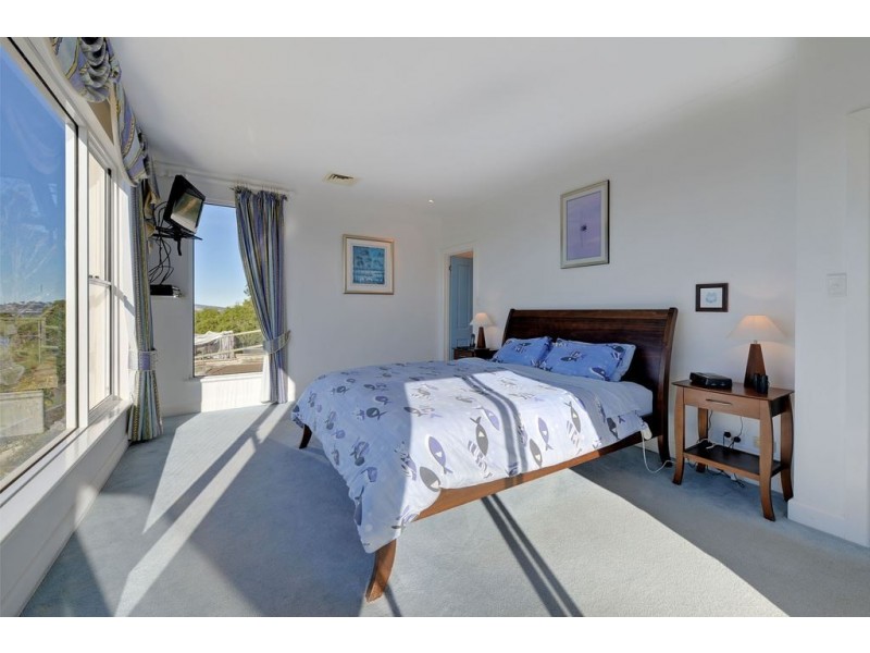 23 Kirra Road, Roches Beach TAS 7170