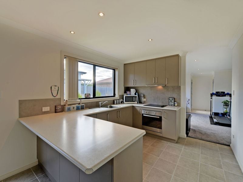 2/10 Stanley Court, Sorell TAS 7172