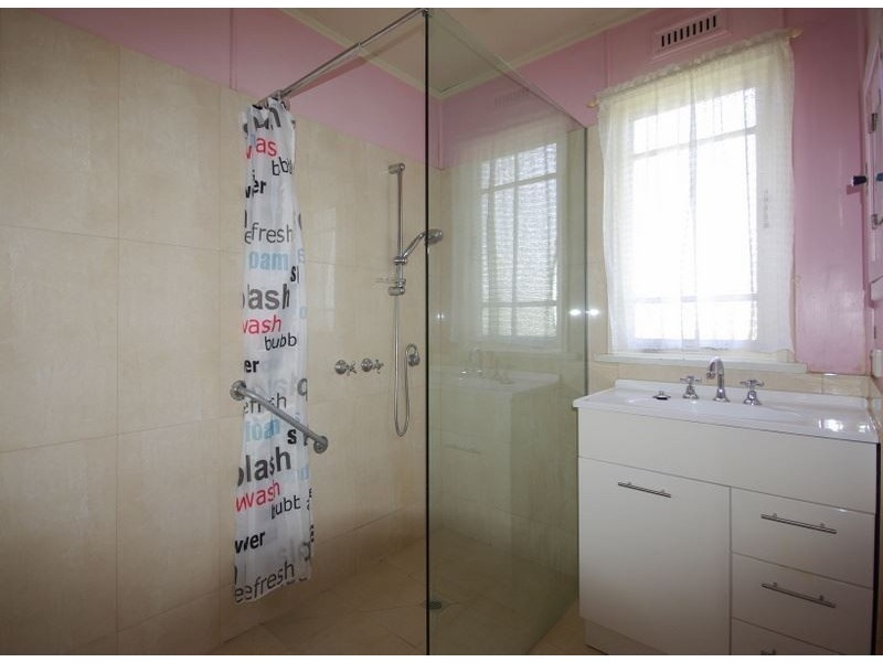 35 Schouten Street, Warrane TAS 7018