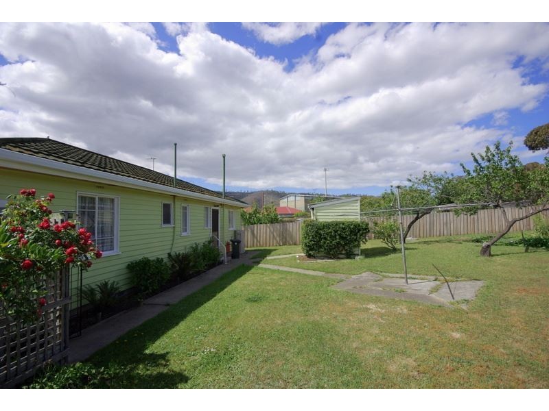 35 Schouten Street, Warrane TAS 7018