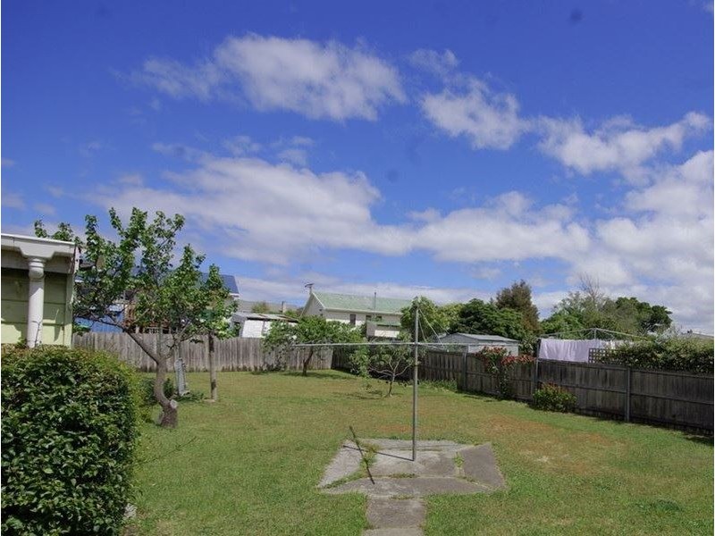 35 Schouten Street, Warrane TAS 7018