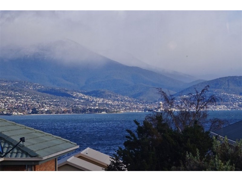 925 Oceana Drive, Tranmere TAS 7018