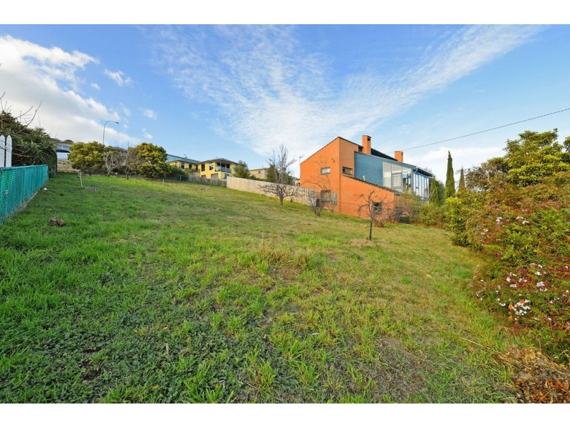 242 Carella Street, Howrah TAS 7018