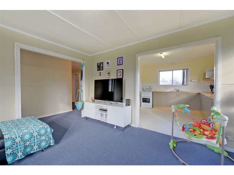 7 Lennon Place, Warrane TAS 7018