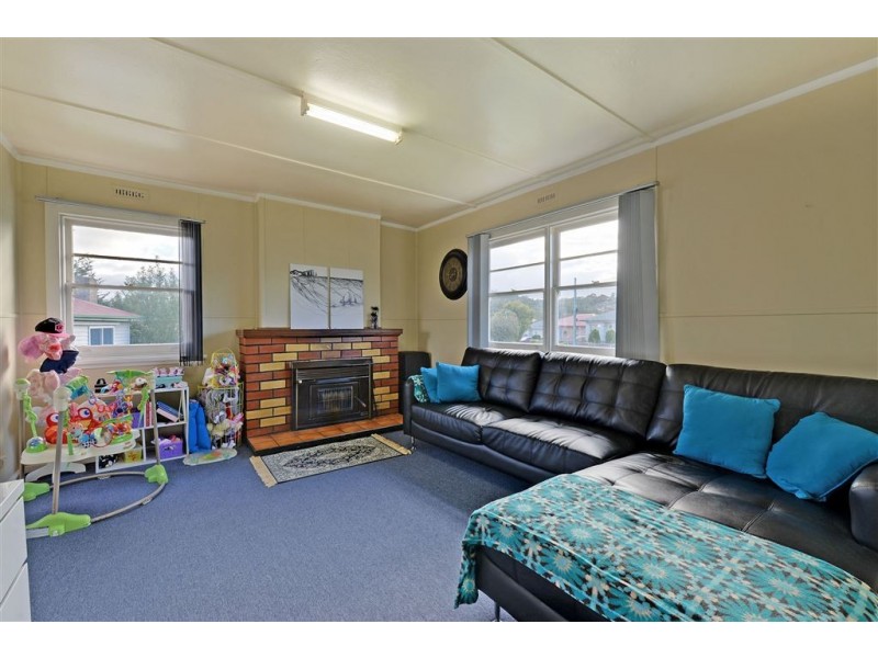 7 Lennon Place, Warrane TAS 7018