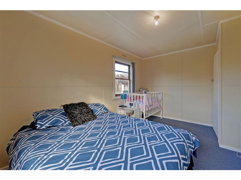 7 Lennon Place, Warrane TAS 7018