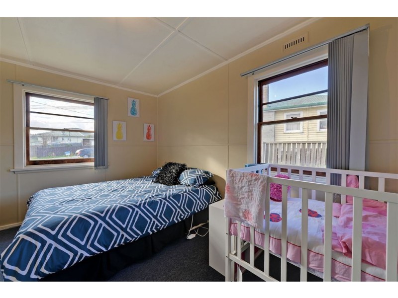 7 Lennon Place, Warrane TAS 7018