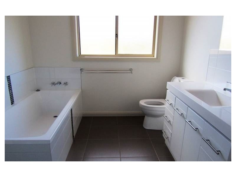 51 Spinnaker Crescent, Tranmere TAS 7018