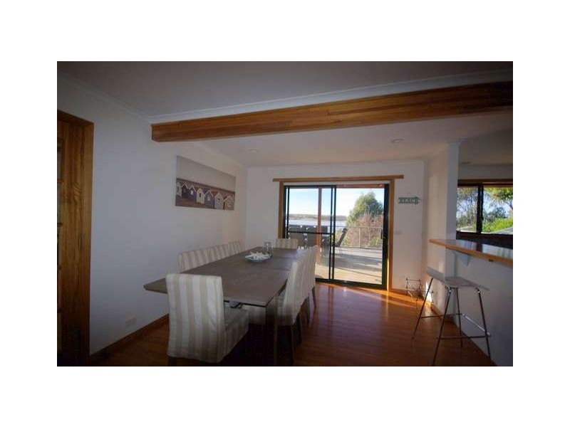 9 Bicheno Street, Clifton Beach TAS 7020