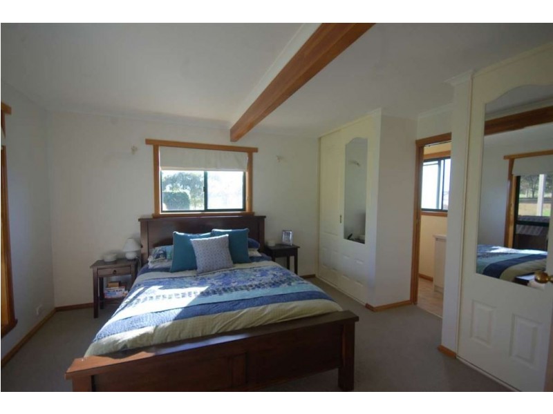 9 Bicheno Street, Clifton Beach TAS 7020