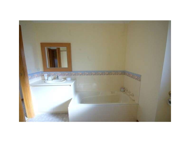 9 Bicheno Street, Clifton Beach TAS 7020