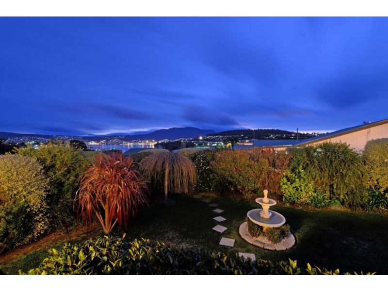 102 Cambridge Road, Bellerive TAS 7018