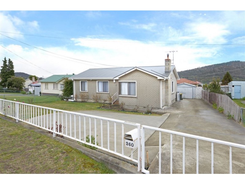 260 Cambridge Road, Warrane TAS 7018