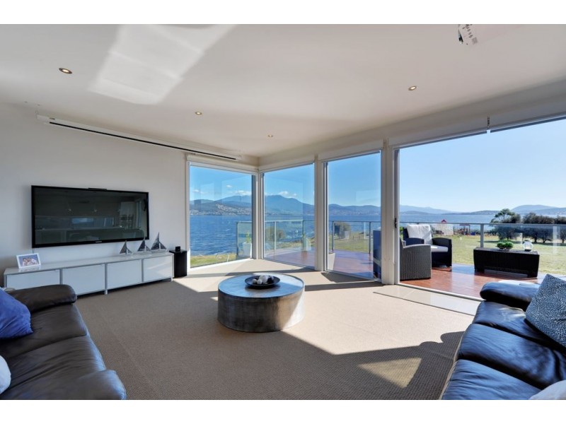 32 Pindos Drive, Tranmere TAS 7018